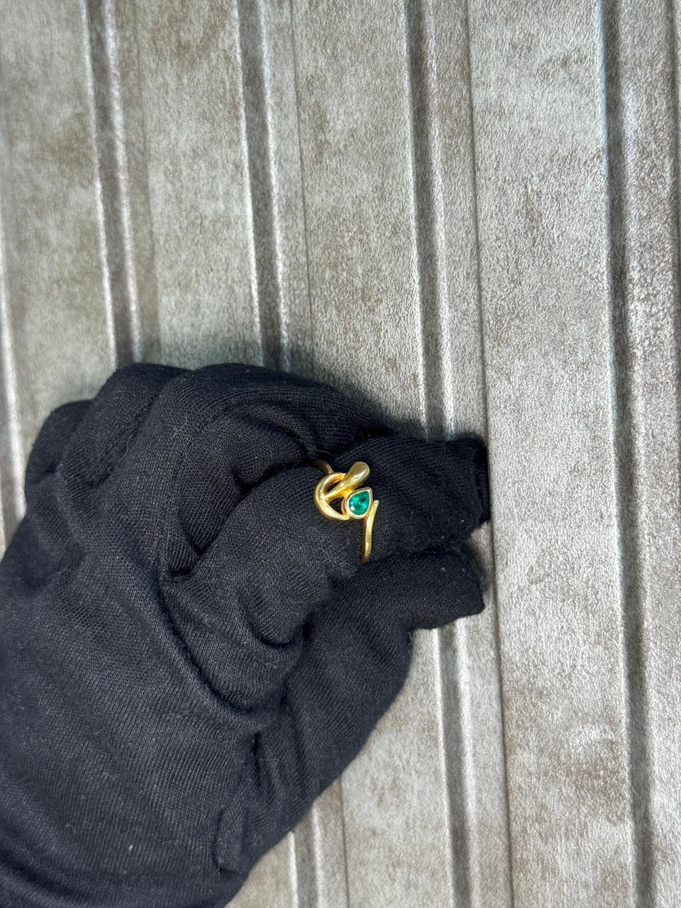 Anillo Lágrima al Bisel